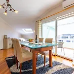 Di Di Taj With Large Balcony And Bbq 아파트 자다르