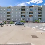 아파트 Di Di Taj With Large Balcony And Bbq